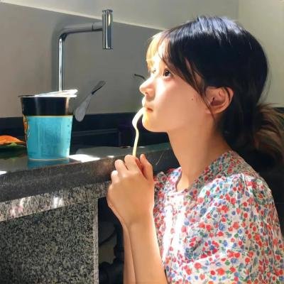 抓住你的衣领